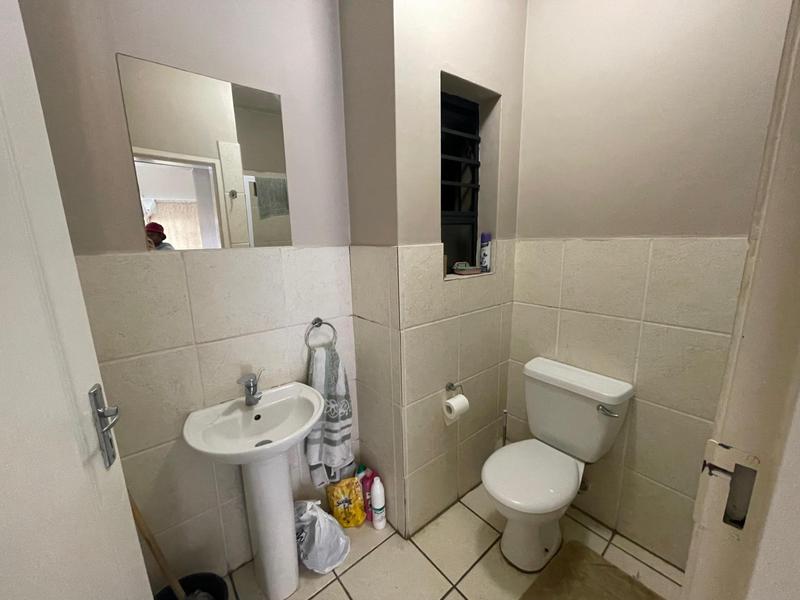 To Let 2 Bedroom Property for Rent in Vyfhoek A H North West